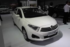 华晨中华-中华H230