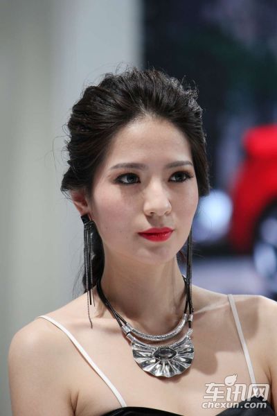 东风悦达起亚9号车模