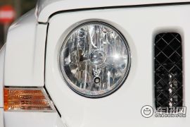 Jeep-自由客-2.4 豪华导航版