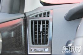 北京现代-索纳塔八-2.0自动尊贵版