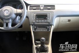 上海大众-桑塔纳