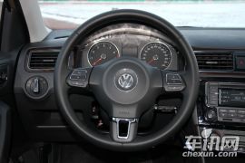 上海大众-桑塔纳-1.6L 自动豪华版