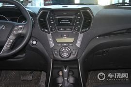 北京现代-新胜达-2.4L 自动四驱尊贵型