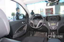 北京现代-新胜达-2.4L 自动四驱尊贵型