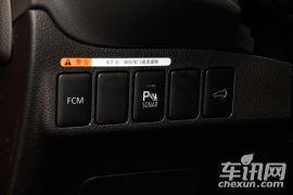 三菱-欧蓝德 EX-2.4L 四驱精英GT版7座