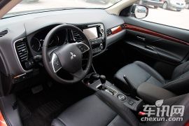 三菱-欧蓝德 EX-2.4L 四驱精英GT版7座