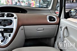 东风雪铁龙-毕加索-2.0 自动