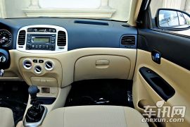 北京现代-雅绅特-1.4手动舒适型