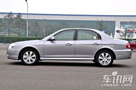 北京现代-MOINCA名驭-2.0 GL导航版