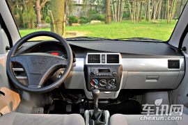 上汽通用五菱-五菱荣光-1.5L加长标准型 