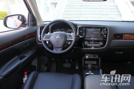 三菱-欧蓝德 EX-2.4L 四驱精英GT版7座