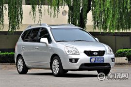 起亚-新佳乐-2.0 7座自动标准版