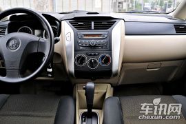 启辰-启辰R50-1.6L 自动舒适版