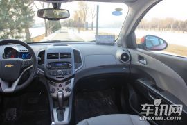 通用雪佛兰-爱唯欧-两厢 1.6 AT SX