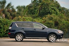 三菱-欧蓝德 EX-2.4L 四驱精英GT版7座