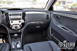 海马汽车-海马3-1.6 自动豪华版