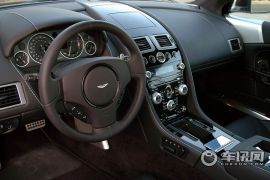 阿斯顿·马丁-阿斯顿马丁 DBS