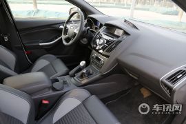 福特-Focus ST(进口)-2.0T ST 标准版