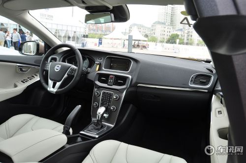 沃尔沃 沃尔沃V40