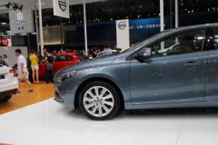 沃尔沃-沃尔沃V40