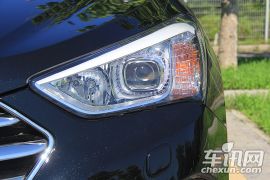 现代-格锐-3.0L 7座豪华型