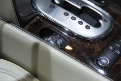 宾利-宾利FLYING SPUR