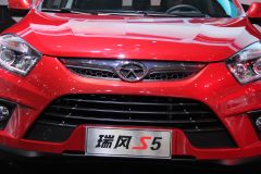 江淮汽车-瑞风S5