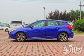 福特-Focus ST(进口)-2.0T ST 标准版