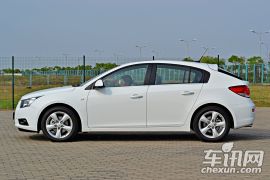 通用雪佛兰-科鲁兹-掀背 1.6T 自动旗舰型