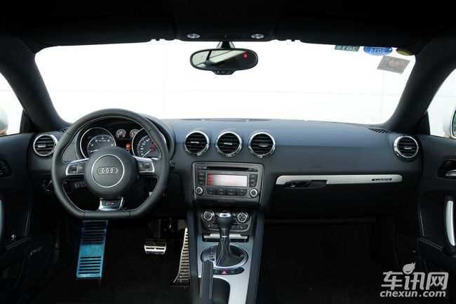 奥迪tts售价61.2万起 欢迎到店垂询试乘