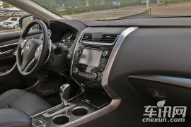 东风日产-天籁-2.5L XL-NAVI 豪华版