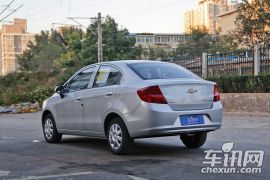 通用雪佛兰-赛欧-三厢 1.2L 手动时尚幸福版