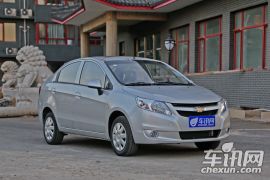 通用雪佛兰-赛欧-三厢 1.2L 手动时尚幸福版