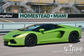 兰博基尼-Aventador-LP 700-4 Roadster