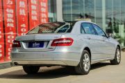 北京奔驰-奔驰E级-E260L 豪华型