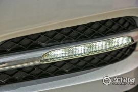 北京奔驰-奔驰E级-E260L 豪华型