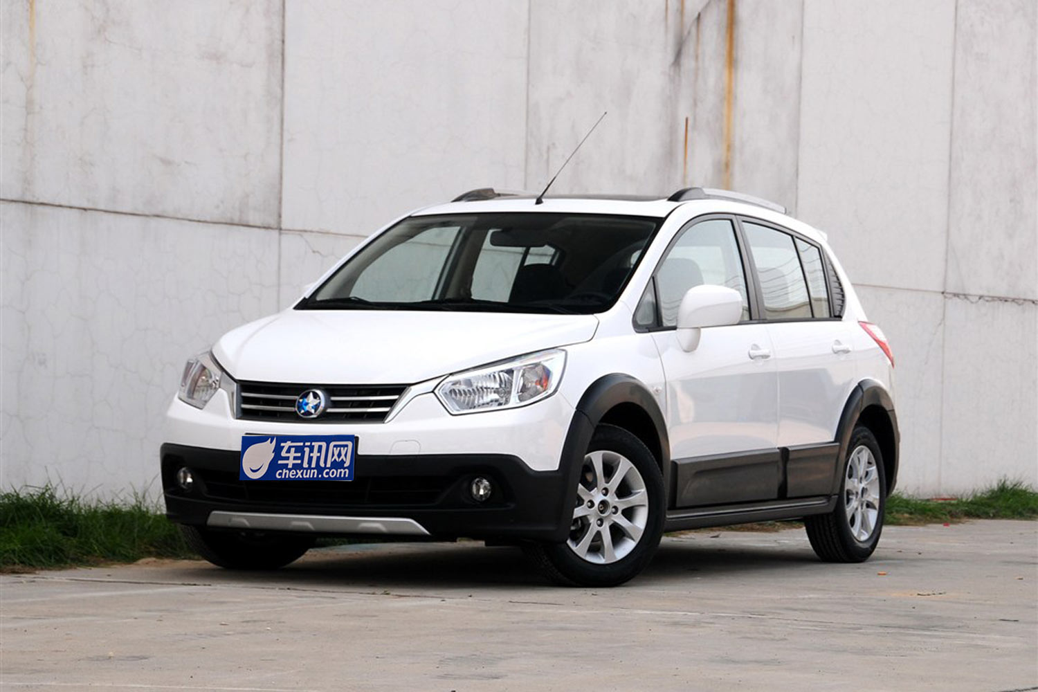car_default_8927CD76D7DFF702C8A100E729A23668.jpg