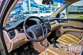 东风悦达起亚-狮跑-2.0L 自动两驱版DLX