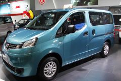 郑州日产-NV200