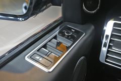 路虎-揽胜加长版