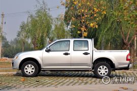 一汽通用-坤程-2.4T精英型