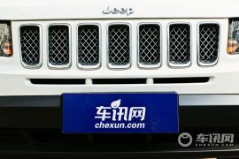 Jeep-指南者-2.0L 两驱豪华版