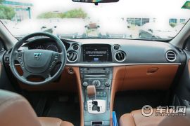 东风裕隆-大7 SUV-锋芒进化版 2.2T 四驱旗舰型