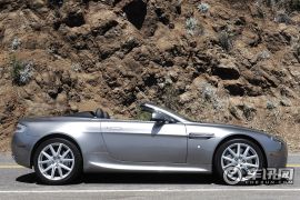 阿斯顿·马丁-V8 Vantage