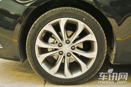 北京现代-索纳塔八-2.0L 自动至尊版