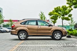 比亚迪-比亚迪S6-白金版 2.0L 手动精英型