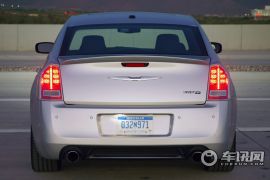 克莱斯勒-克莱斯勒300C SRT8
