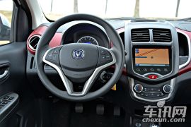 长安汽车-奔奔1.4MT  天窗版