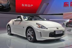 日产-日产370Z