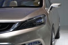 吉利汽车-帝豪CROSS